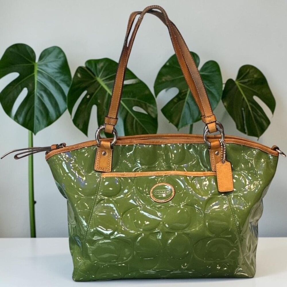Coach Vintage 2012 Peyton Apple Green Embossed Patent Leather Tote (F20028)